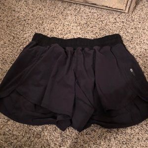 Lululemon tracker shorts